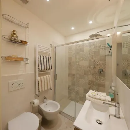 Uptown - Sabrina's Charming Siena