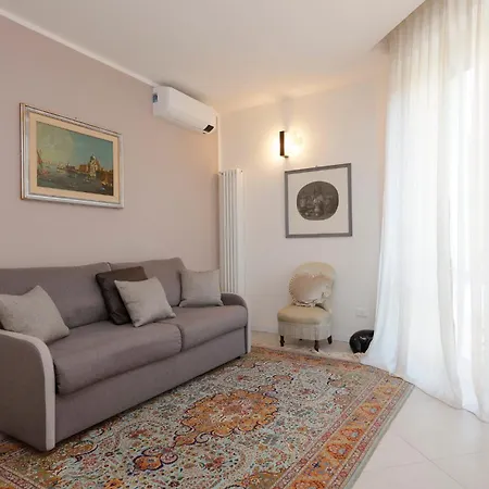 Uptown - Sabrina's Charming *