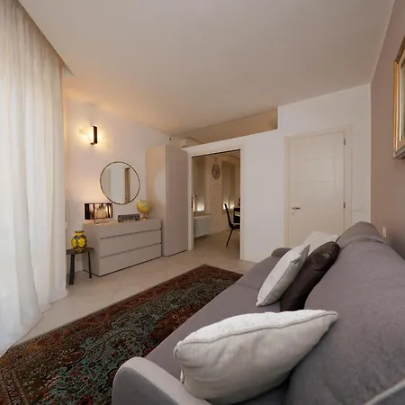 Uptown - Sabrina's Charming *