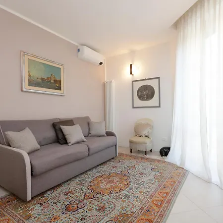 Appartamento Uptown - Sabrina's Charming *