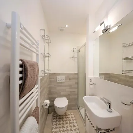 Appartamento Uptown - Sabrina's Charming *