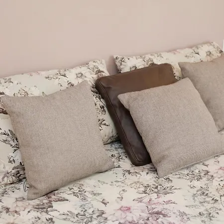 Uptown - Sabrina's Charming Appartamento *