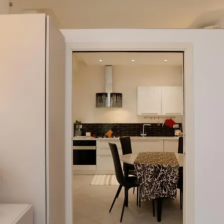 Appartamento Uptown - Sabrina's Charming *