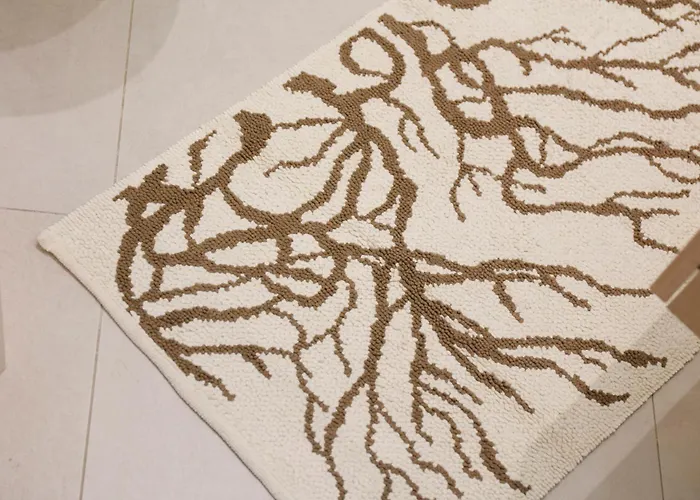 Uptown - Sabrina's Charming * سيينا