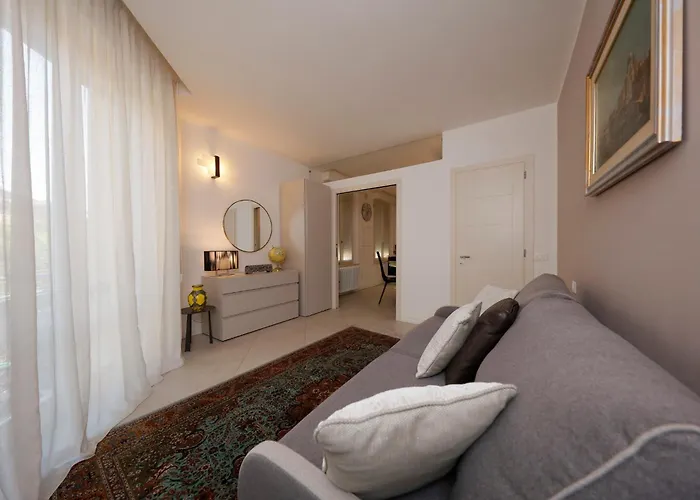 Uptown - Sabrina's Charming *