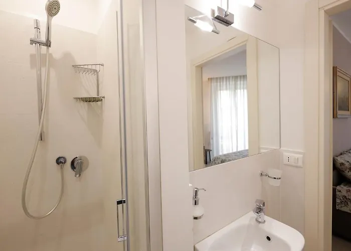 Uptown - Sabrina's Charming * سيينا