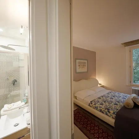 Uptown - Sabrina's Charming Appartement *