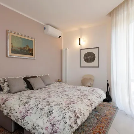 Uptown - Sabrina's Charming * 시에나