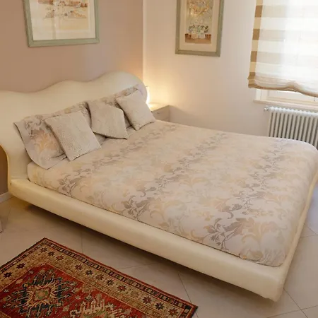 Uptown - Sabrina's Charming